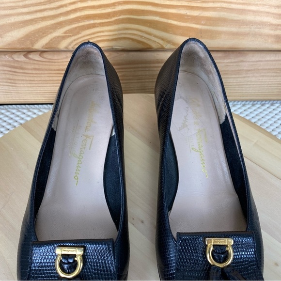 Salvatore Ferragamo Black Leather Classic Low Heels Pumps Slip-on Women's 7 US - Picture 3 of 11